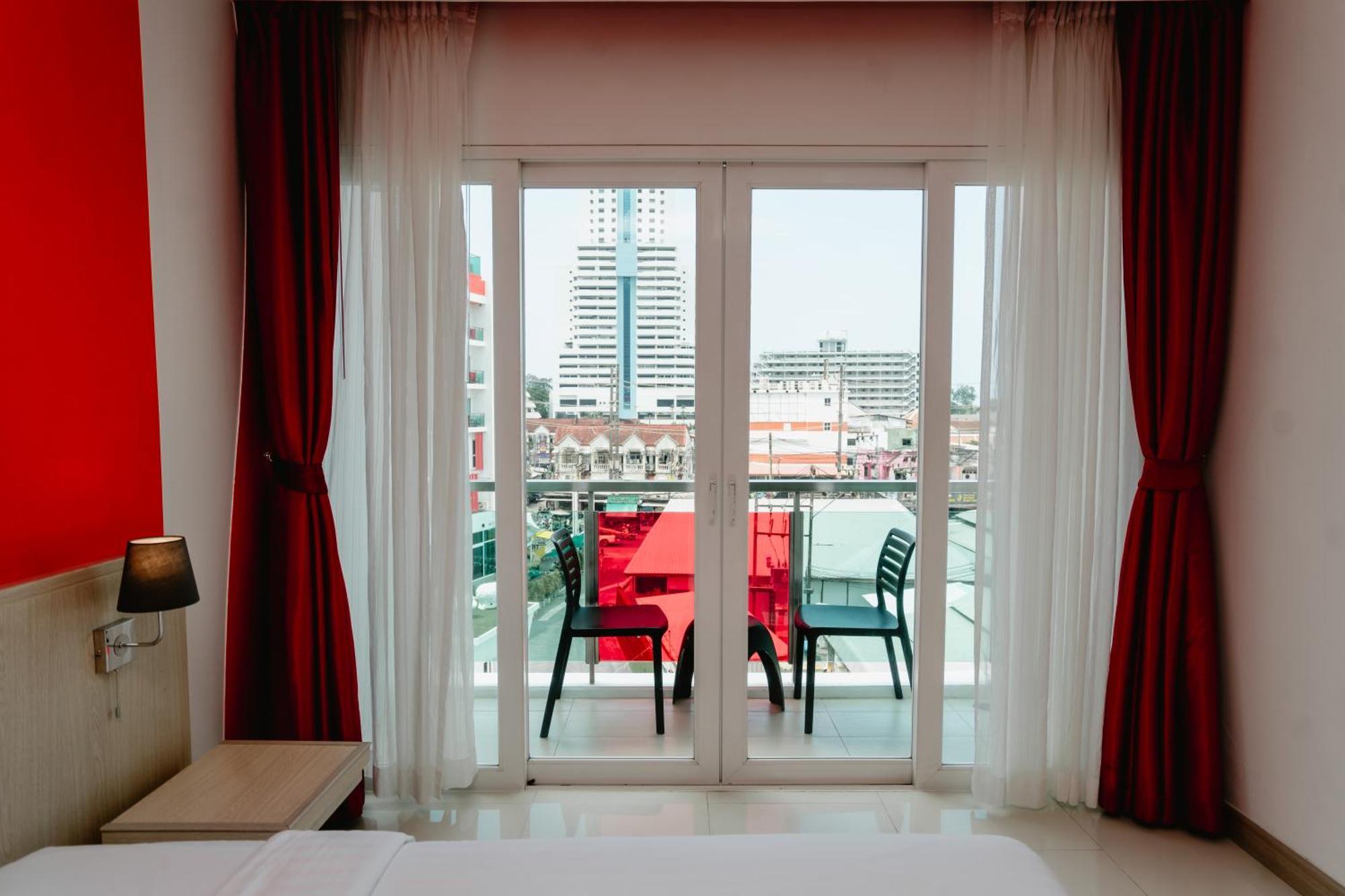 Sleep With Me Hotel Design Hotel @ Patong Екстериор снимка