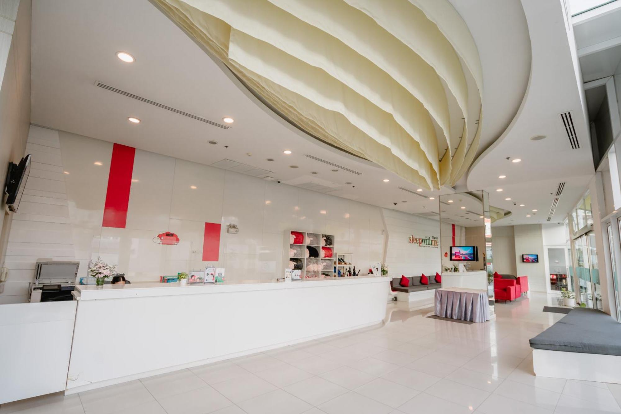 Sleep With Me Hotel Design Hotel @ Patong Екстериор снимка
